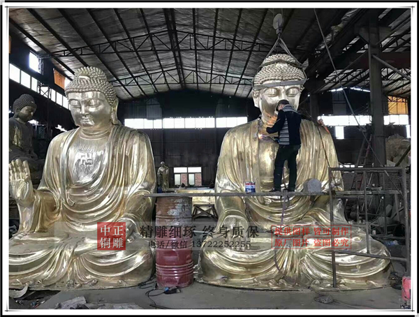 寺院大型銅雕佛像
