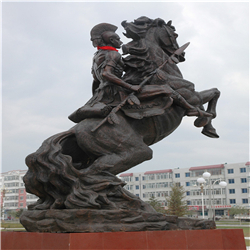 戰馬雕塑