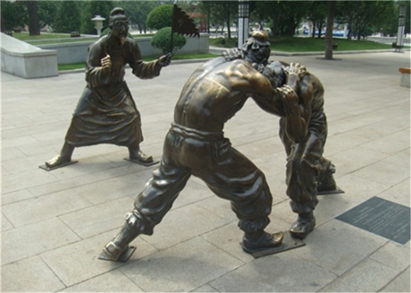 腳力爭(zhēng)雄民俗雕塑.jpg 腳力爭(zhēng)雄民俗雕塑.jpg