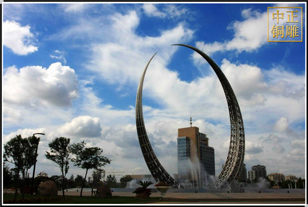 標(biāo)志性城市雕塑.jpg 標(biāo)志性城市雕塑.jpg