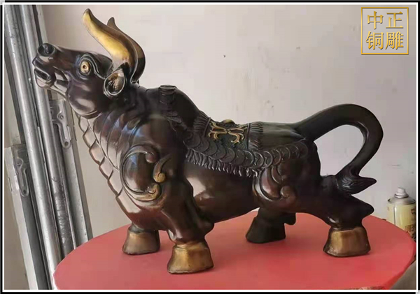 鑄銅牛雕塑擺件.jpg
