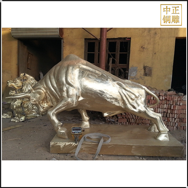 鑄黃銅拓荒牛雕塑