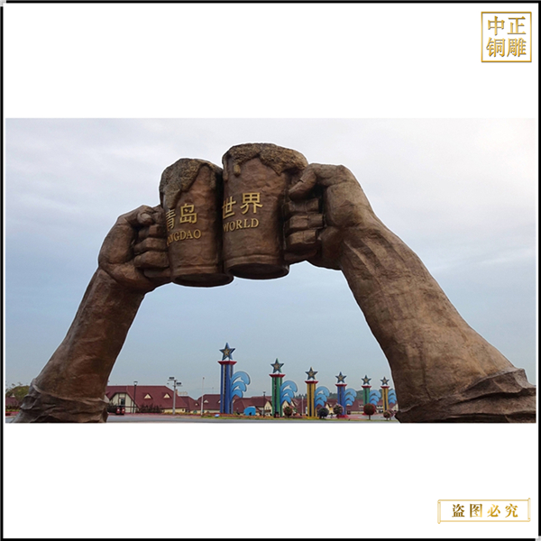 3啤酒節(jié)室外銅雕塑鑄造.jpg 3啤酒節(jié)室外銅雕塑鑄造.jpg