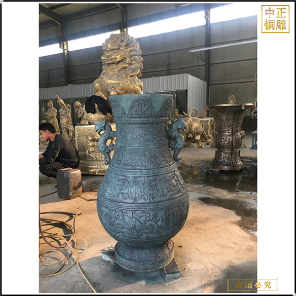 1室外小型銅花瓶鑄造廠家.jpg 1室外小型銅花瓶鑄造廠家.jpg