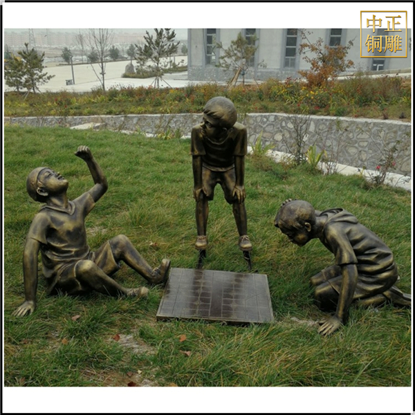 鑄銅小孩下棋童趣雕塑